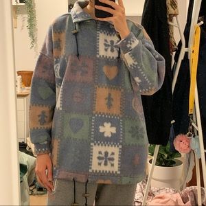 Printed Pullover with adjustable drawstring